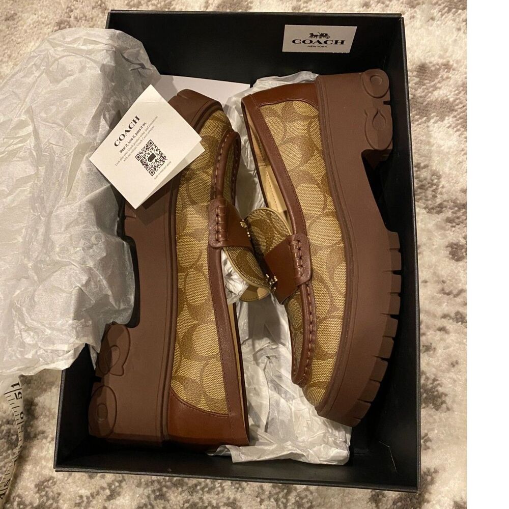 COACH Ruthie Loafers In Signature Canvas Khaki/Walnut Sz 6.5B NIB - Picture 10 of 11
